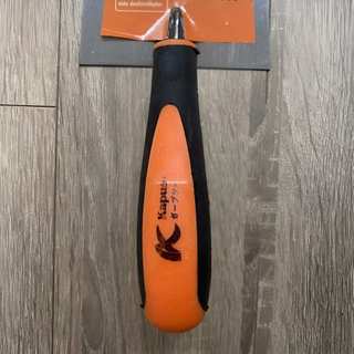 Bay lát gạch đầu vuông 6,7,8 inch Kapusi K-3656 K-3658 K-3660, tay cầm nhựa, dùng làm phẳng bề mặt