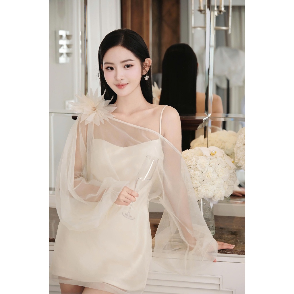 Set váy Khiết Fashion lụa trượt phối áo choàng lệch vai bồng bềnh đính hoa 3D phong cách dự tiệc KS283