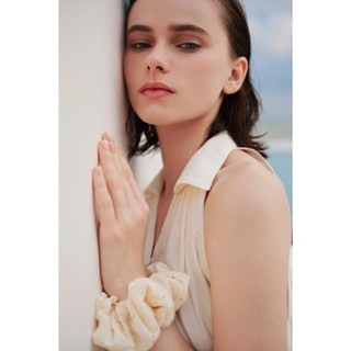 Đầm suông OLV Maxi cổ bẻ phối nút dáng xòe bồng bềnh Cream Plain Loose Maxi Dress phù hợp đi biển
