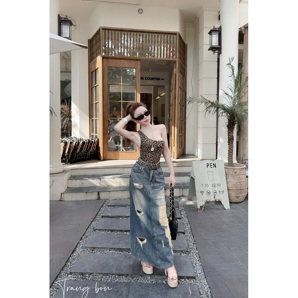 Áo body suits lệch vai phối hoạ tiết mix đồ cực chất