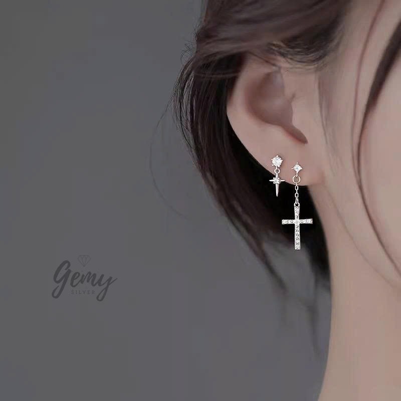 Khuyên tai nam nữ bạc 925 thiết kế hình thánh giá, chữ thâp đính đá basic (1 chiếc) K114 | GEMY SILVER