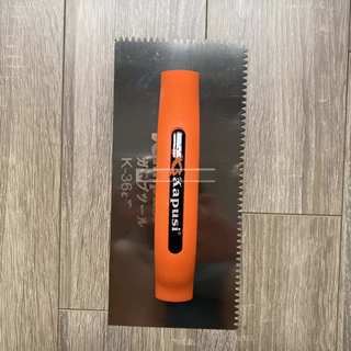 Bàn xoa răng cưa (bay răng cưa) KAPUSI Japan, lưỡi thép cán nhựa cam chắc chắn, Bh 12 tháng  Kouritsu Official Store