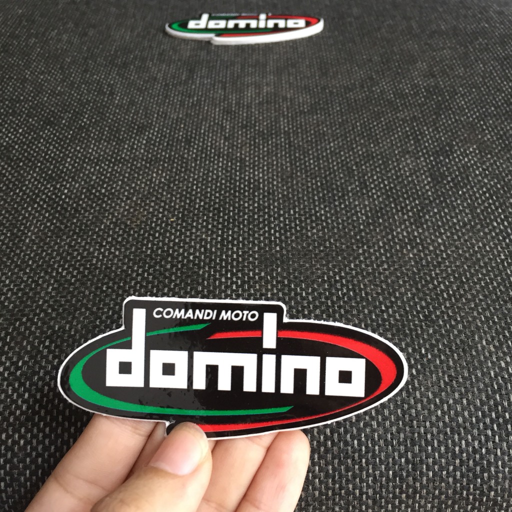 DOMINO đen[8.5x3.5cm] decal cao cấp chống nước, sắc nét, bền màu, dính chặt. Hình dán logo trang trí mọi nơi