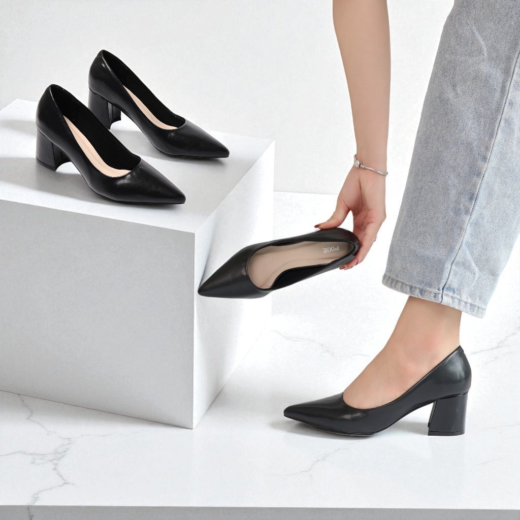 Giày Cao Gót Đế Vuông 5cm Mũi Nhọn Basic Màu Kem Pixie P055