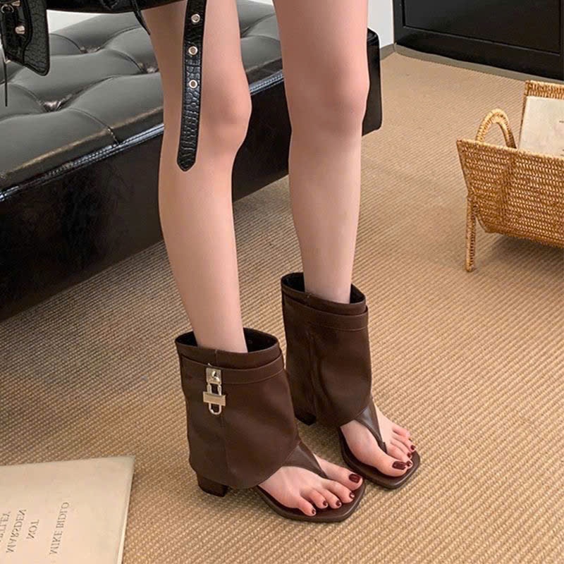 (sẵn trắng 36,39 đen 39 ) Giày Bốt Xương Cá Mijili Cổ Ngắn Đế Cao 5cm Thời Trang Hot Girl 2025