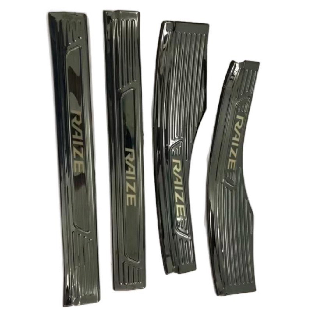 Ốp bậc cửa, nẹp bước chân xe Toyota Raize 2021-2025 vân Titan hàng cao cấp