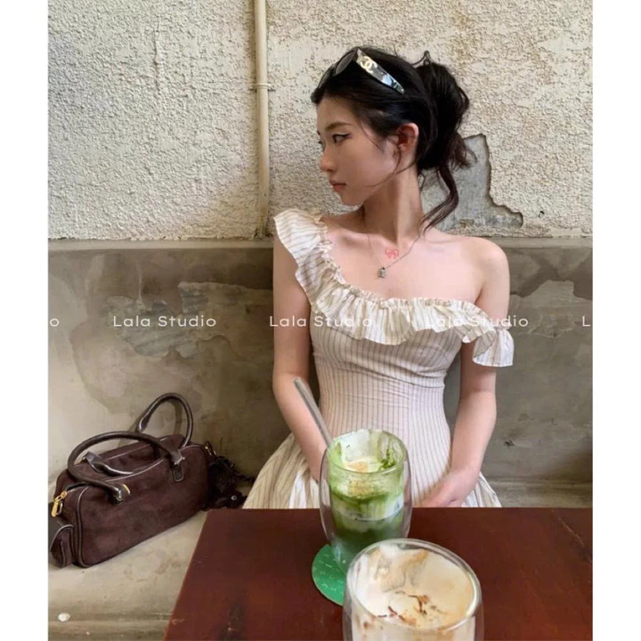 Luna dress•LALASTUDIO• Váy trễ vai maxi siết eo cao cấp, váy maxi kẻ đi biển, váy 2 dây bèo maxi tiểu thư thanh lịch