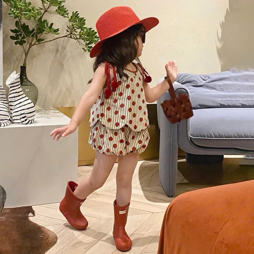 (Order) Bộ quần áo sát nách quần bí chấm bi to đỏ phong cách dễ thương dành cho bé gái