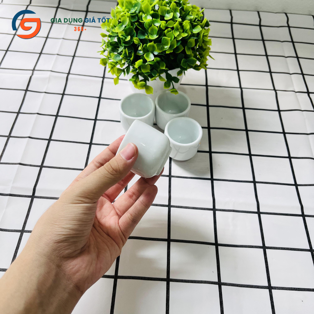 Set 10 chén sứ mini Bát Tràng men trắng -ly nhỏ tiếp khách, bàn tiệc sang trọng