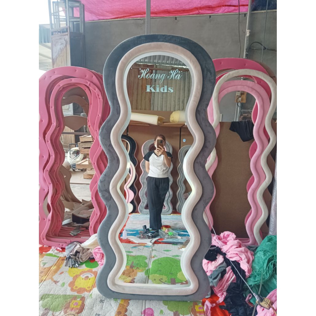 Gương Toàn Thân Bọc Nỉ Lượn Sóng Đầu Tròn Elite Homes