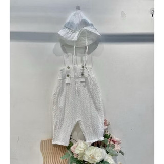 Romper trắng hai dây kèm mũ – style Hàn xinh xắn cho bé 🌿