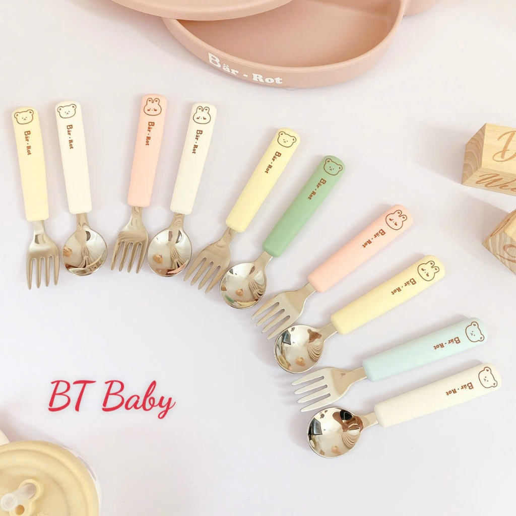 Set thìa dĩa đa sắc màu Bar rot thiết kế kết hợp màu sắc hài hòa, họa tiết đáng yêu