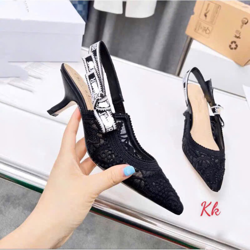 Sandal Ren 5F qccc fullbox (from to khách lùi 1 size ạ )