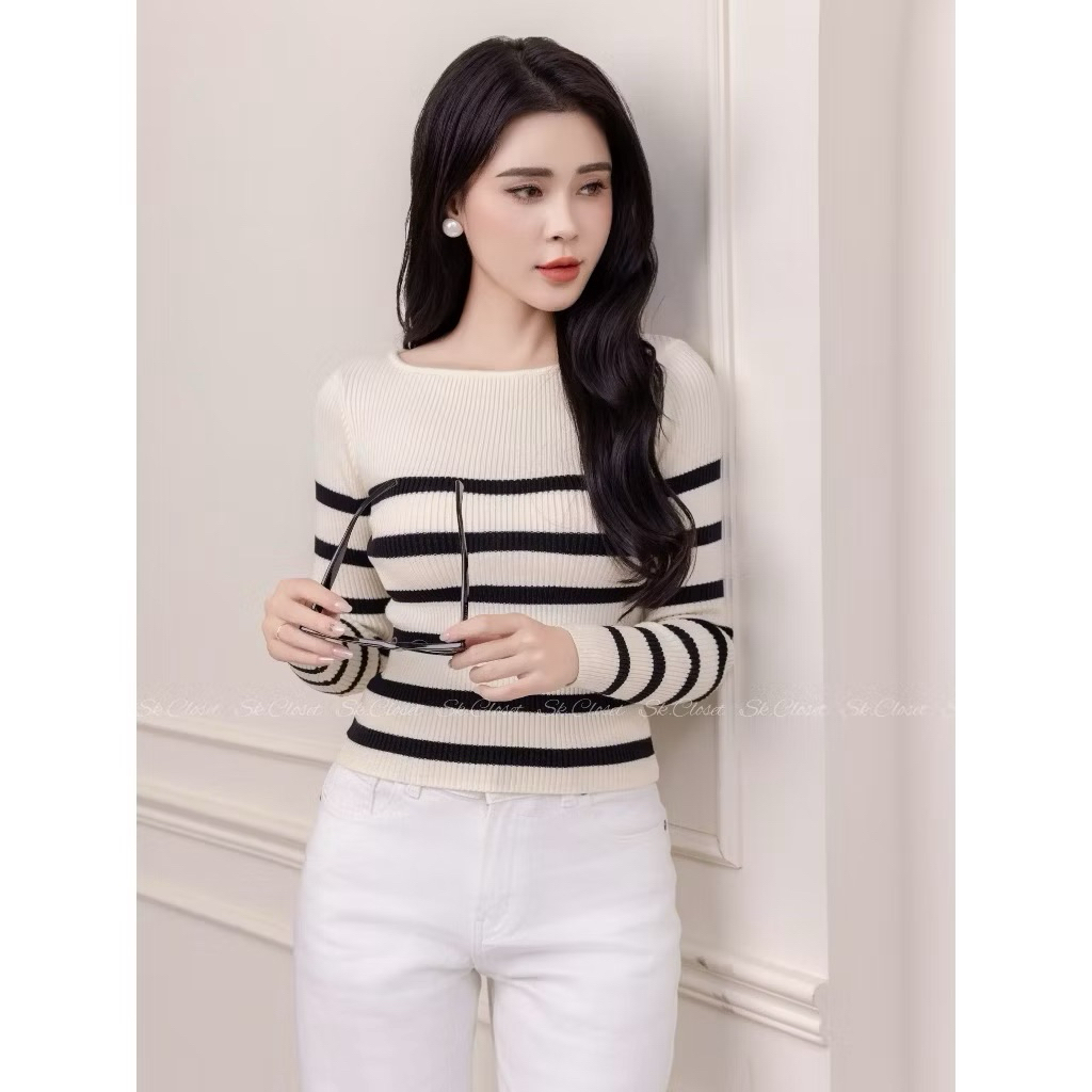 áo len dệt cổ thuyền đen be kẻ trẻ trung nữ tính