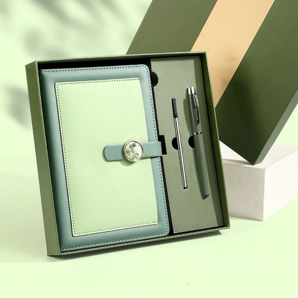 Quà tặng cao cấp sổ tay bìa da hai lớp KA86, bút ký, hộp quà 23x23 cm