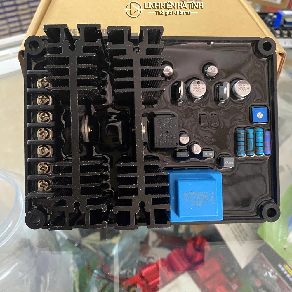 Bộ điều chỉnh điện áp tự động ( AVR máy phát điện) GB130 mới