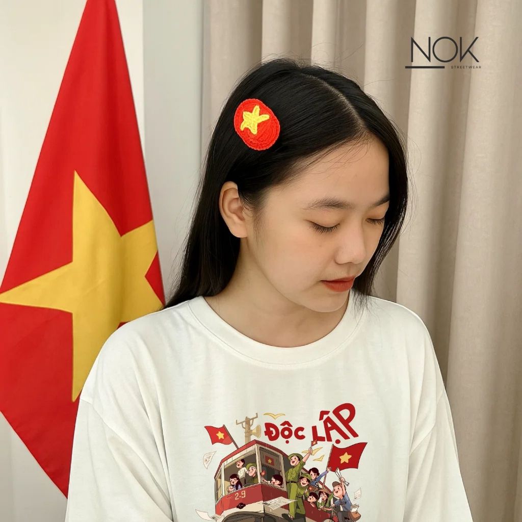 Kẹp tóc handmade cờ đỏ sao vàng Việt Nam, kẹp tóc lá cờ, kẹp tóc len thủ công