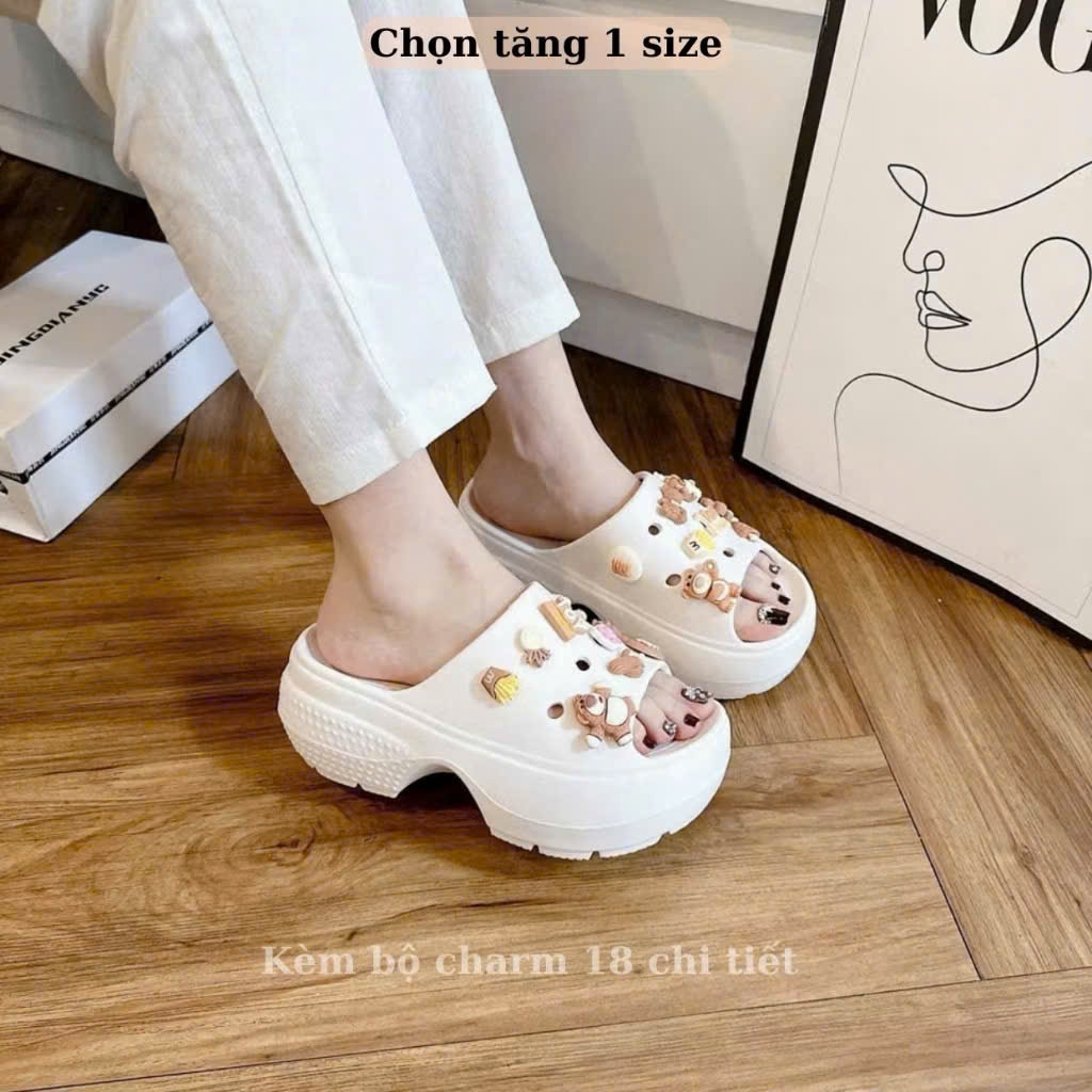 Dép Nữ Quai Ngang Độn Đế 7cm Tôn Dáng Tăng Chiều Cao, Dép Nữ Cao Siêu Nhẹ Kèm Bộ Charm Gấu Nâu