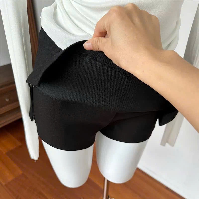 (sẵn)Chân váy cạp trễ dáng ngắn chữ A màu trơn đen ghi có quần bảo hộ chất dày dặn CV010 - Tiktik