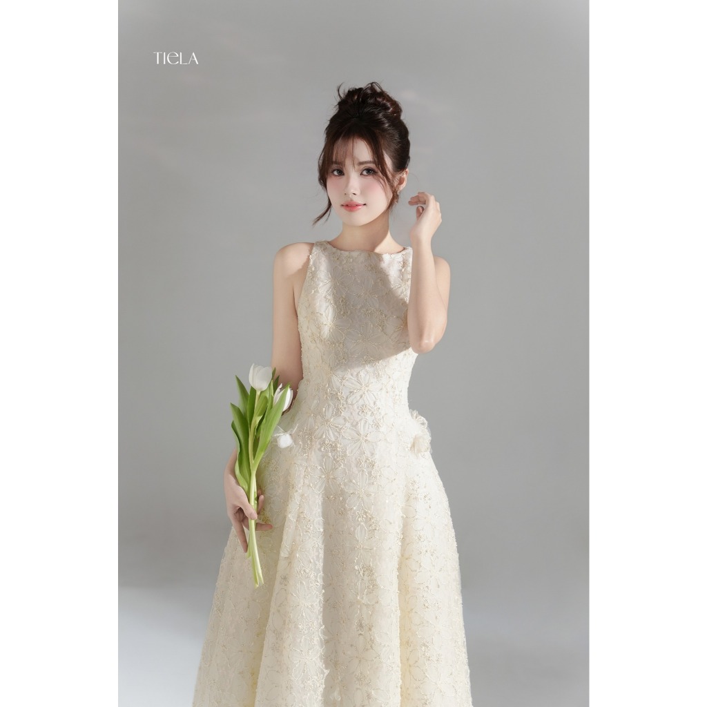 Đầm váy ren trắng dài -Dily Dress