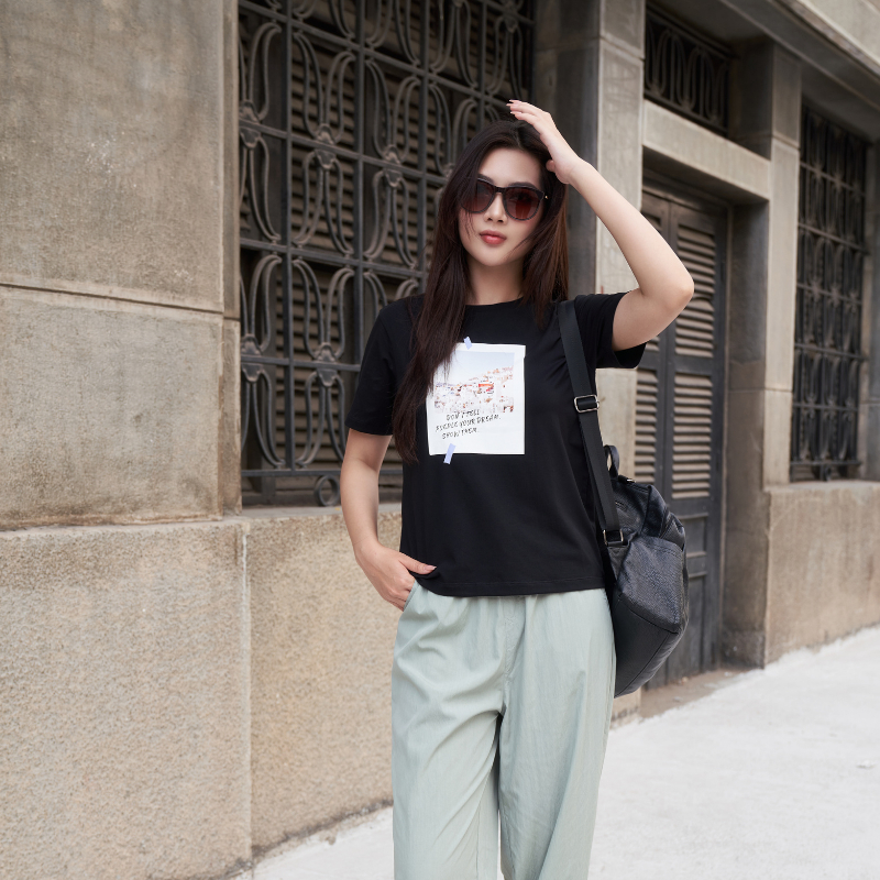 [CÒN SIZE S, M] Áo Thun Đen Nữ GenZ Trẻ Trung NINOMAXX 2503008