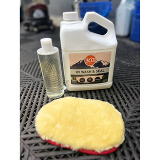 ( CÓ Chiết ) Xà phòng có Ceramic tạo độ bóng cao, bảo vệ xe chống tia UV 30ngày - 303 RV Wash & Seal