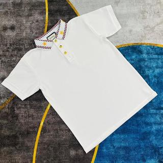 Áo thun nam thêu nút vàng ngôi sao, cổ viền chất vải mềm mịn, mẫu mới thời trang, phong cách trẻ trung.