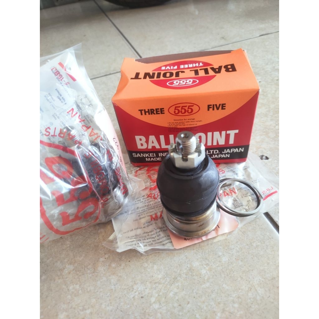 Rotuyn trụ đứng Toyota Veloz 2023-2025 Chính hãng 555 Nhật Bản | Shopee ...