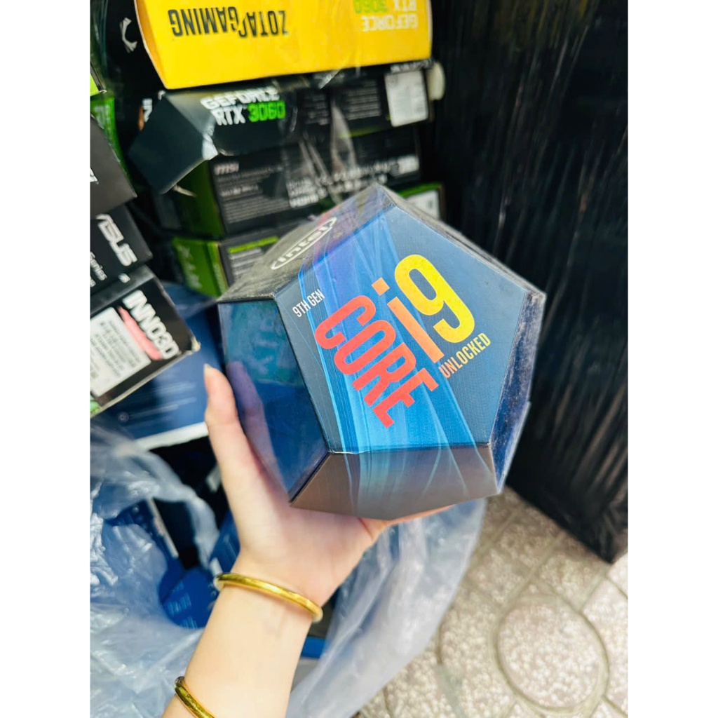 Vỏ hộp CPU Intel Core i9 - Random ngẫu nhiên | Shopee Việt Nam