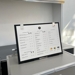 Bảng Menu Để Quầy ADOR Khắc Logo [ĐỌC MÔ TẢ], Kẹp Menu A3 Bằng Gỗ, Bảng Gỗ Menu Có Chân Đứng