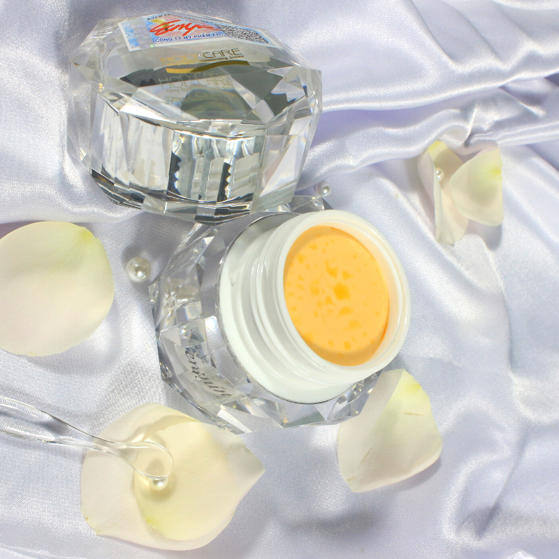 Kem dưỡng trắng da Đài Loan cao cấp collagen Holy Care 25G