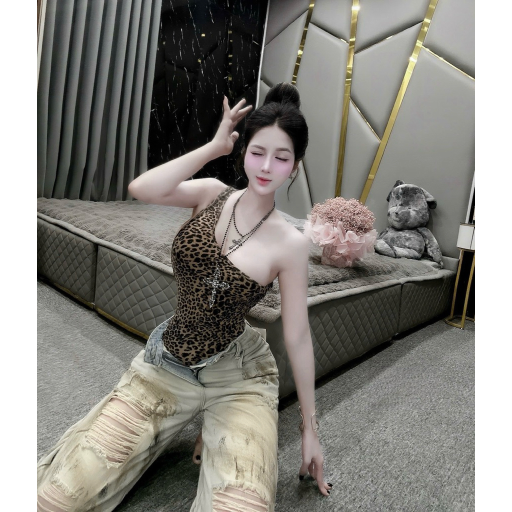 Áo bodysuit da beo lệch vai mix đồ siu sang chảnh