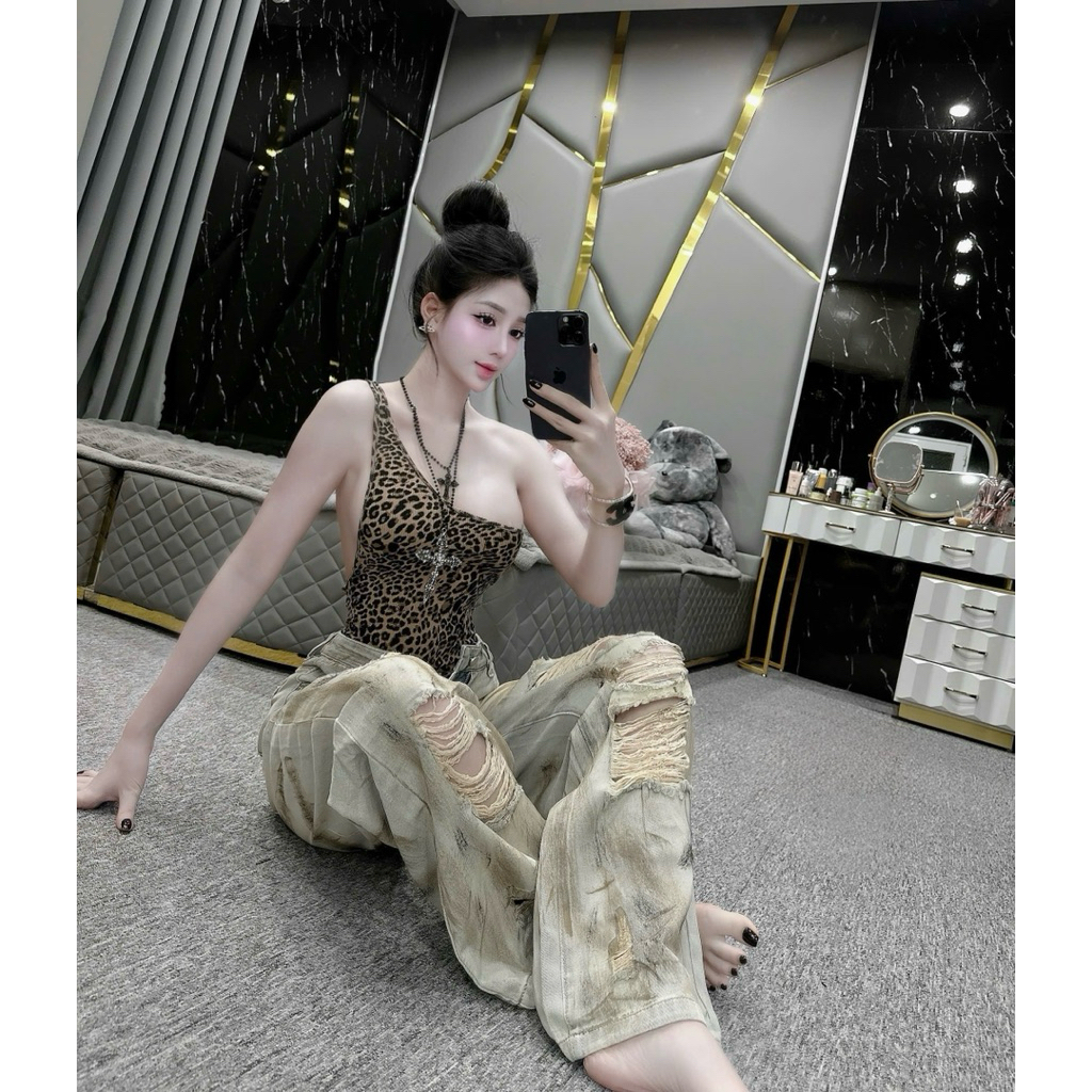 Áo bodysuit da beo lệch vai mix đồ siu sang chảnh