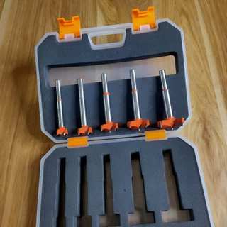 Bộ mũi khoét gỗ KAPUSI 5 chi tiết K-6280, cỡ từ 15-35mm thép carbon cứng và sắc bén