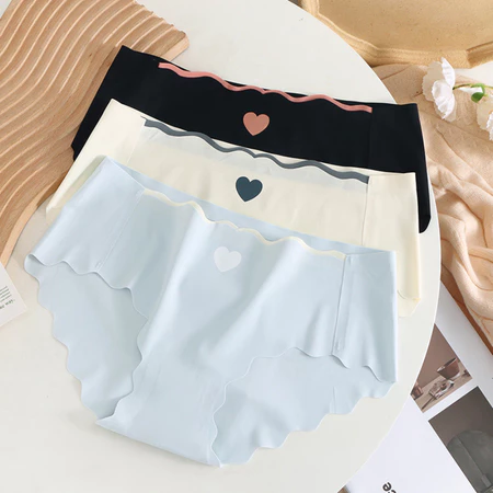 Quần lót nữ không viền tôn dáng phụ nữ Việt