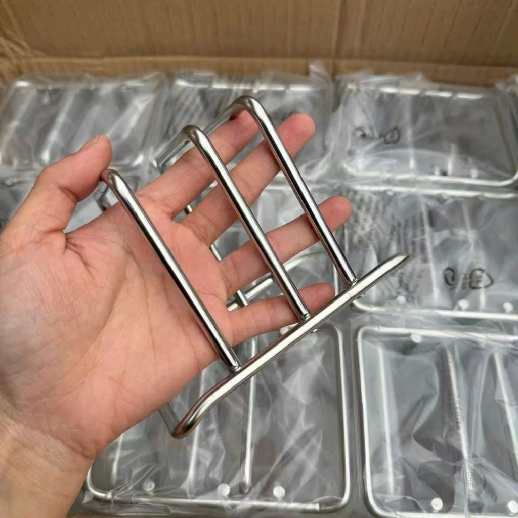 Giá để thớt vung nồi đơn giản chắc chắn