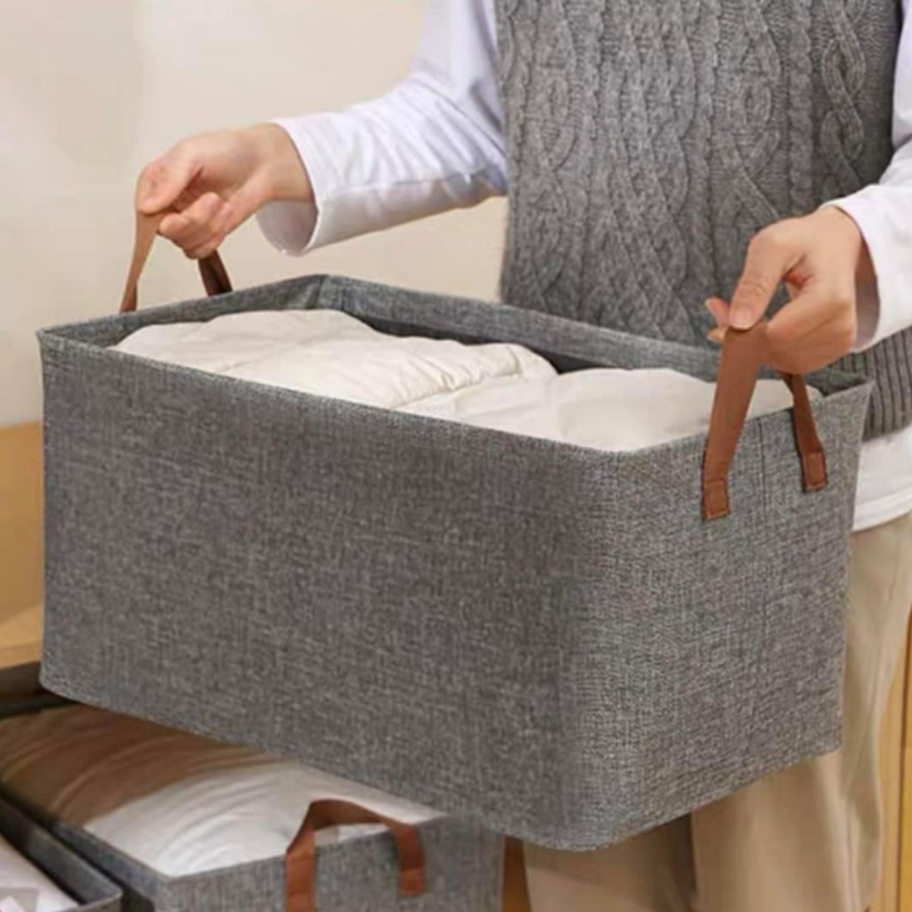 Hộp Trượt Đựng Xếp Quần Áo, Có Khung Thép, Mặt Đáy Có Tấm Lõi, Tay Cầm Tiện Lợi Kích Thước 47*28*20cm