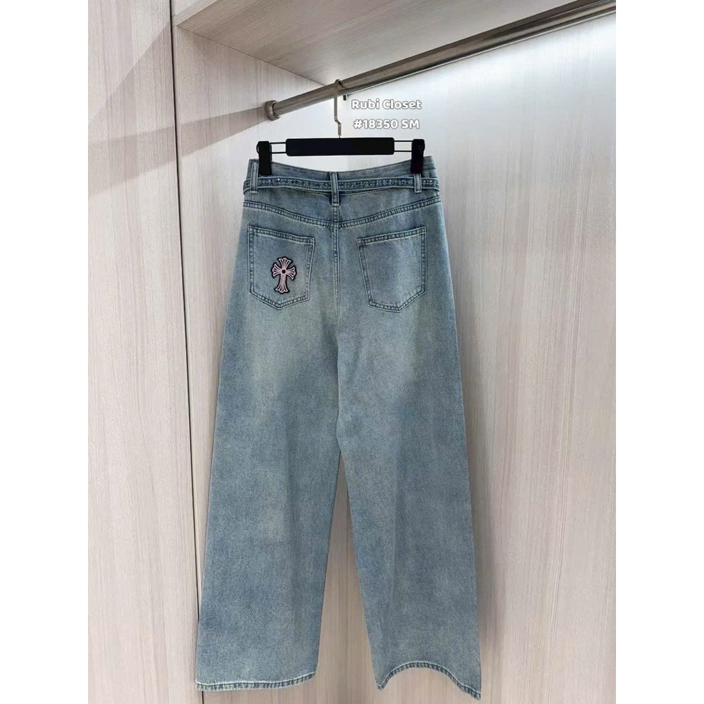Quần jeans suông chrome hearts kèm dây đính đá