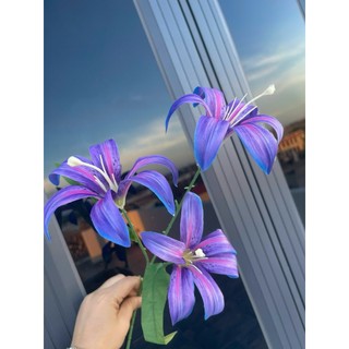 🌸 HOA LAN PHÚC THỊNH – OFFICIAL STORE Cành Hoa Ly Giả 3 Bông – Sang Trọng, Tươi Tắn Như Hoa Thật