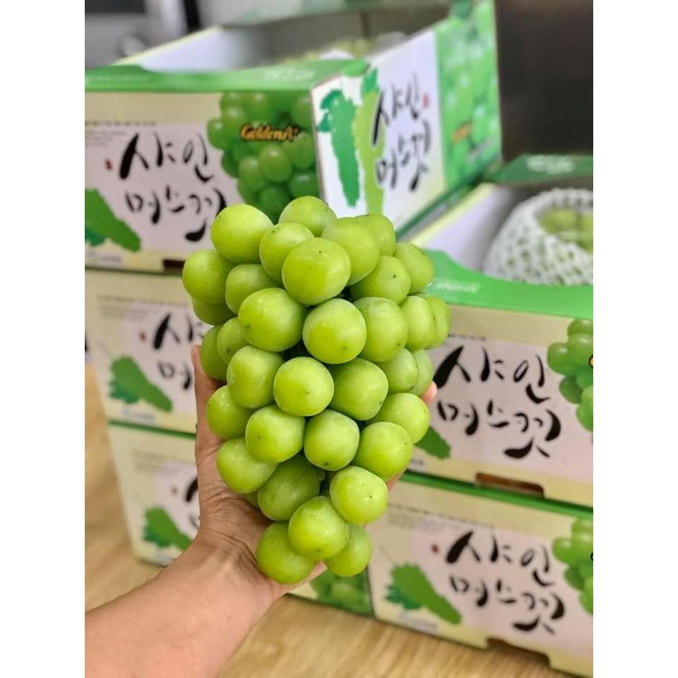 [Hoả Tốc]Nho Mẫu Đơn -Chùm Bắp To -Nặng Kg - Giòn Ngọt - [Hộp 550-700g]