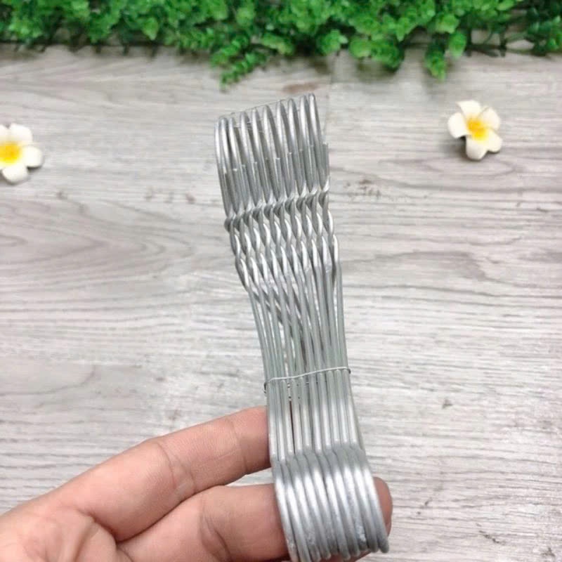 Set 10 Móc Phơi Quần Áo Trẻ Em, Móc Nhôm Mềm Mỏng Nhỏ Phù Hơp Đồ Của Bé