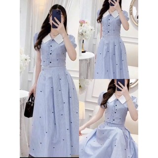 Set váy thời trang nữ chất Lụa kẻ sọc trẻ trung cổ bèo lá áo tay ngắn phồng in nơ nhỏ xinh có nút cài phối váy maxi xoè