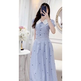 Set váy thời trang nữ chất Lụa kẻ sọc trẻ trung cổ bèo lá áo tay ngắn phồng in nơ nhỏ xinh có nút cài phối váy maxi xoè