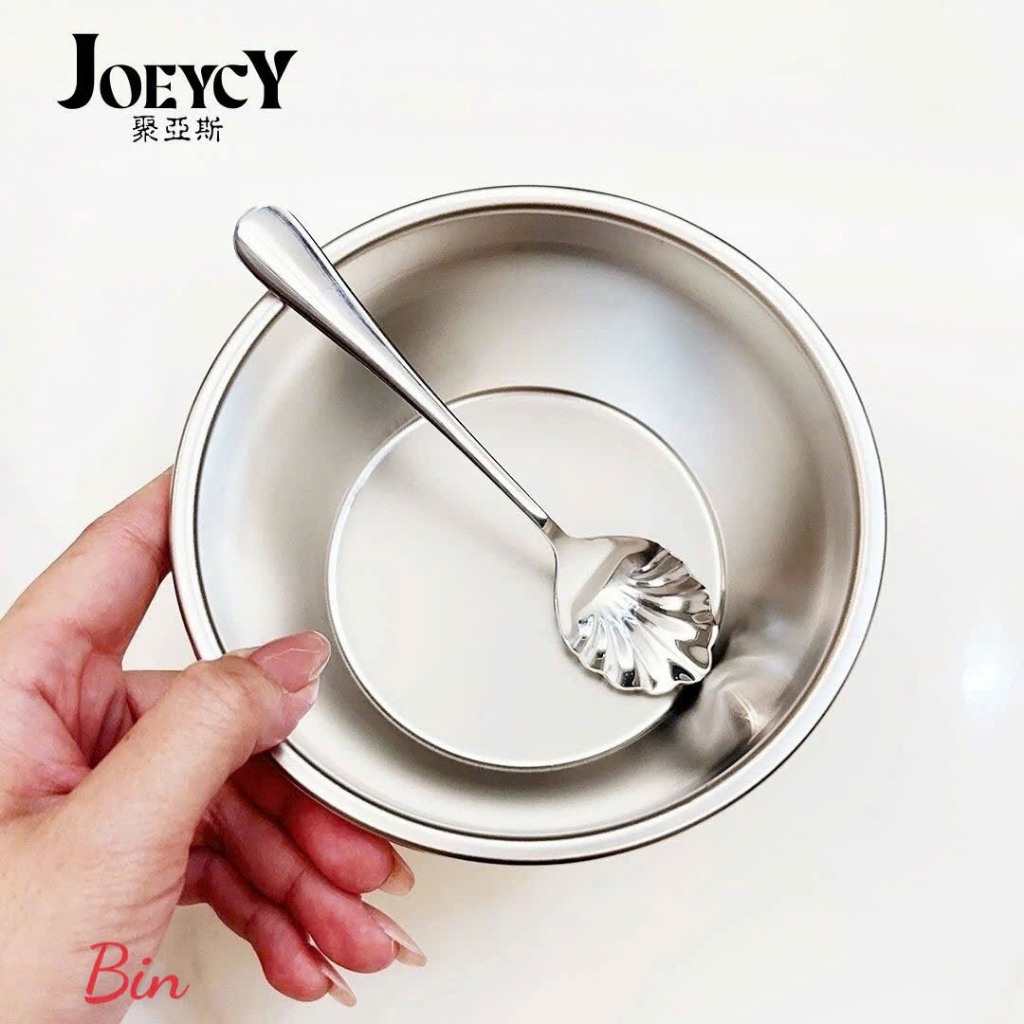 Set bát kèm thí bằng inox hoạ tiết capybara đáng yêu
