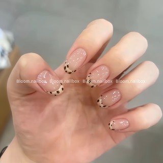 [B93] Móng tay giả thiết kế form ngắn da báo fench đầu móng hot trend by Bloom.nailbox