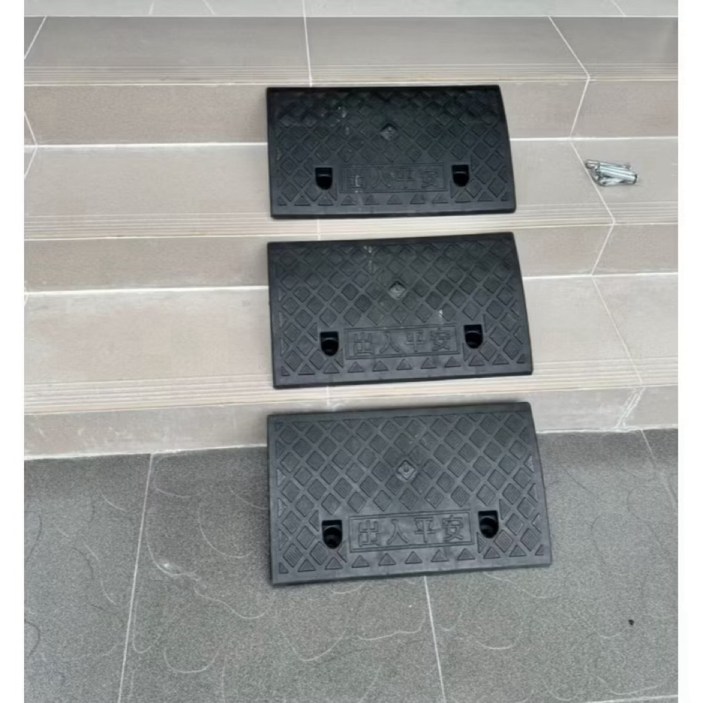 Cao 13cm 50x27x13cm Dốc bục lên xuống,bậc cầu dắt xe ô tô, xe máy xe đạp, cầu dắt xe, bục lên xuống xe, có lỗ chờ bắt ốc