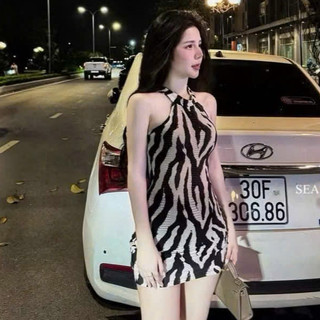 Đầm Cổ yếm Thiết kế Ôm Body Họa Tiết ZEBRA PRINT Nổi Bật Gợi Cảm SEXY