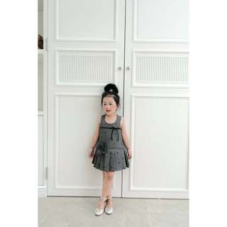 Váy Xám Hoa Thủ Công Mẹ & Bé Laci Kids