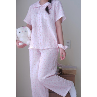 Đồ ngủ nữ tay ngắn quần dài – Pyjama vải xô muslin cổ sen họa tiết | KNG.studio (Tặng kèm dây buộc tóc scrunchies)