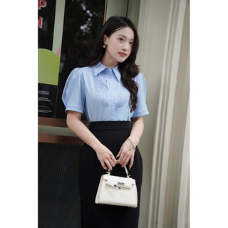 Áo sơ mi trắng xếp ly